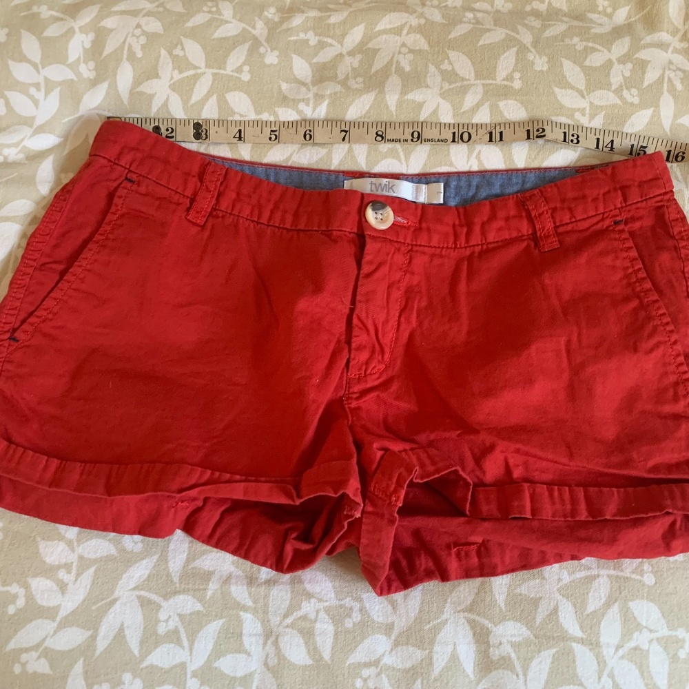 Red short shorts
